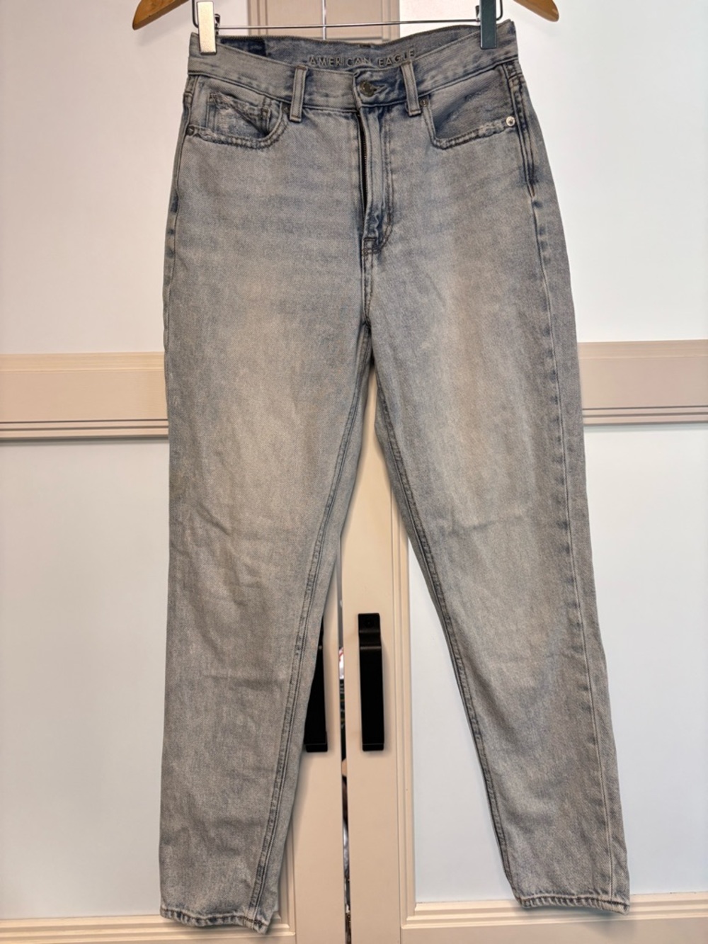 American Eagle Mom Straight Leg